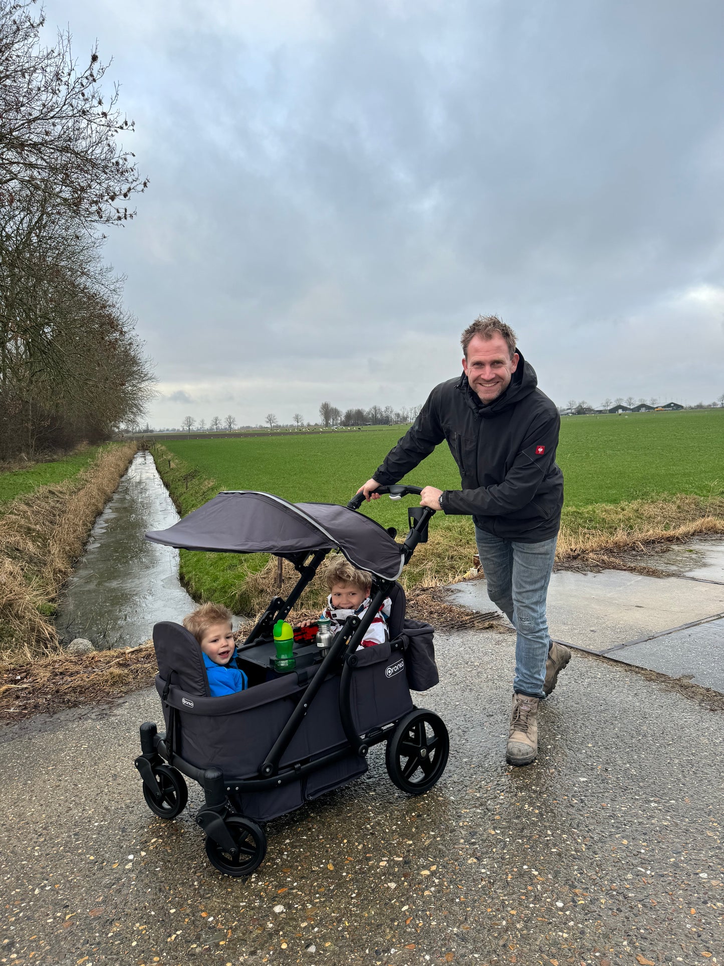 Pronto Kinderwagen – Space Grau