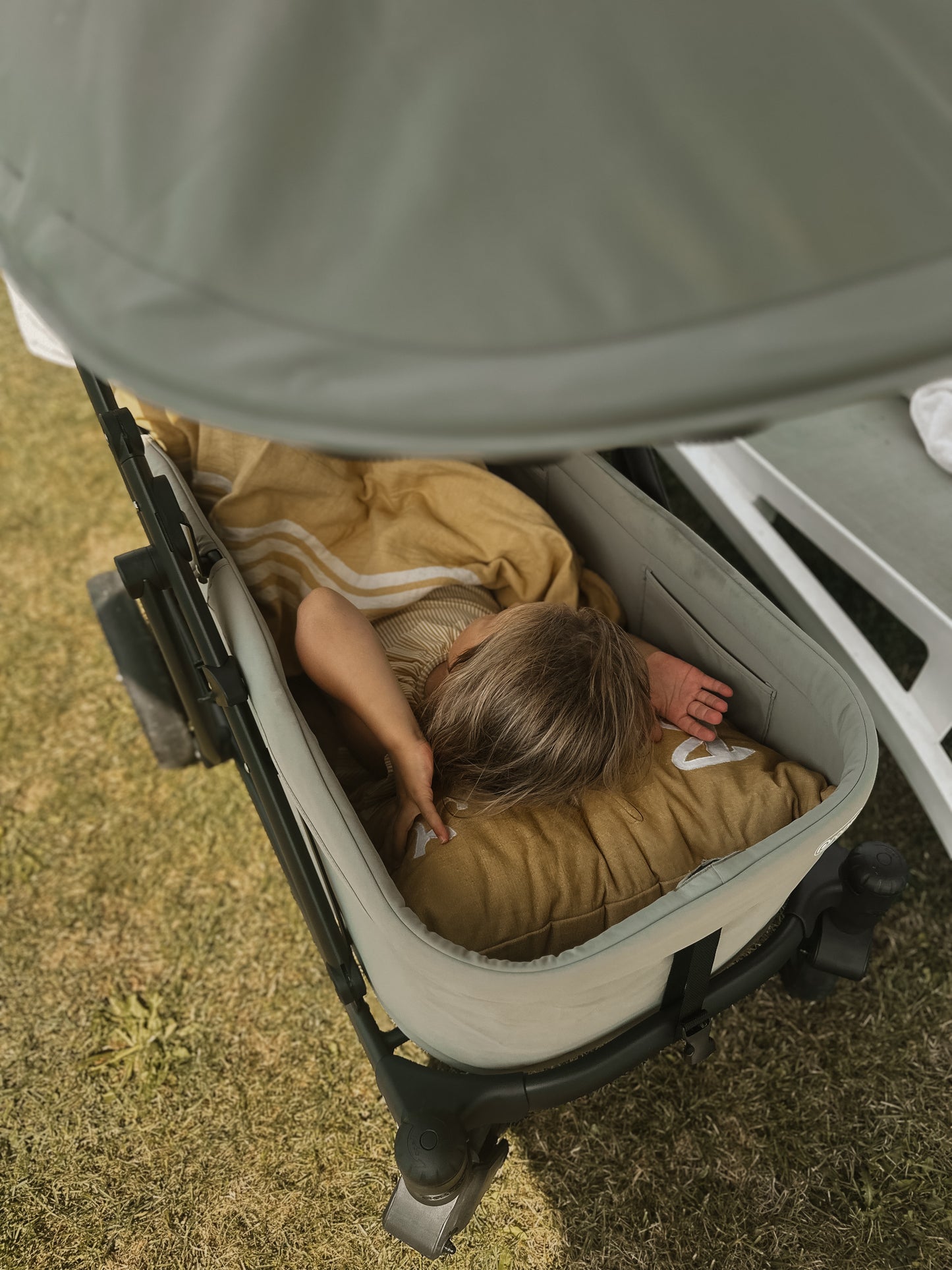 Pronto Kinderwagen – Olivgrün